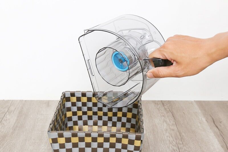 Hộp chứa bụi hiện đại, dung tích 1.5 lít - Máy hút bụi Samsung VC18M21M0VN/SV-N hộp chứa bụi hiện đại, dung tích 1.5 lít - máy hút bụi samsung vc18m21m0vn/sv-n